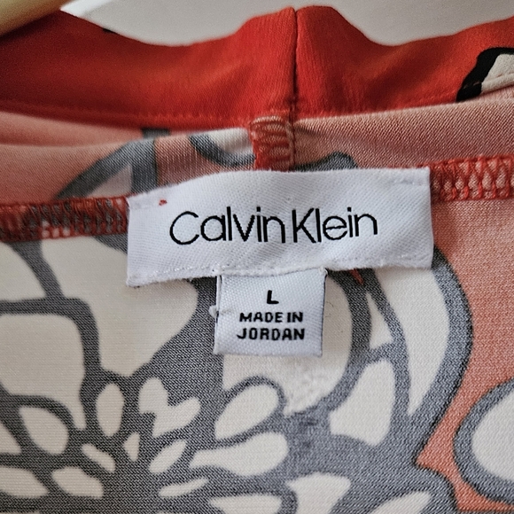 Calvin Klein Red and White Floral Blouse - Picture 2 of 8